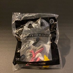 Princess peach, Mario kart McDonald’s toy